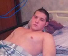 Прикованный к постели 19-летний Дмитрий Володин живет надеждой на людскую помощь