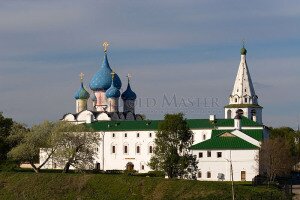 Старинный Суздаль - один из самых посещаемых городов России